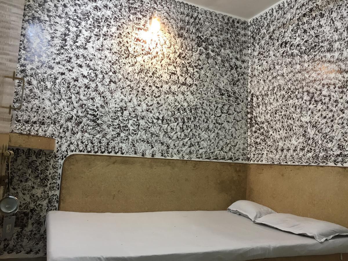 Karam Durga Guest House Nueva Delhi Exterior foto